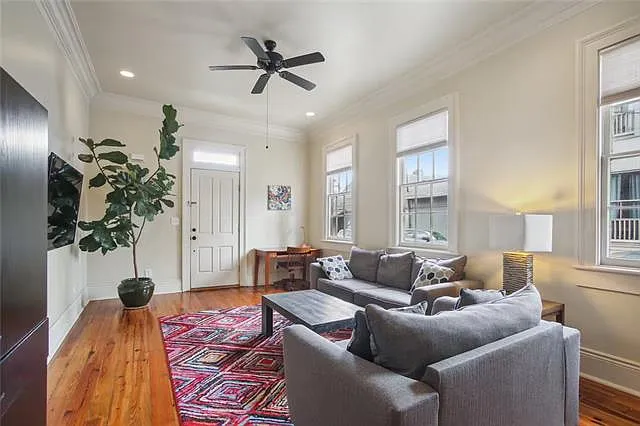 1109 Erato St — Photo 2