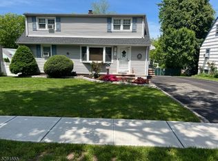 39 Hooyman Dr, Clifton, NJ 07013