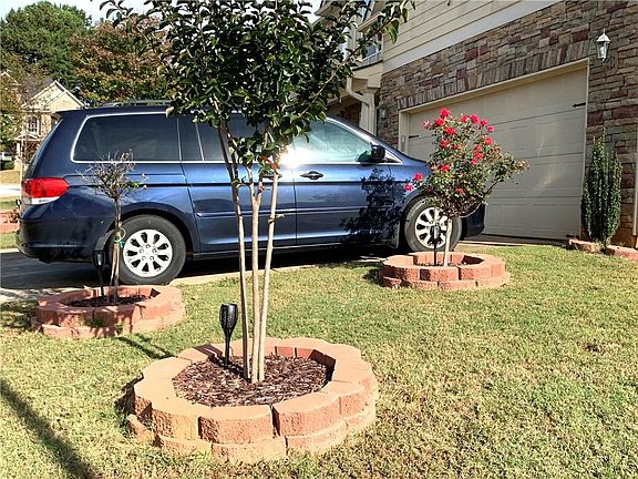 4th image of 2256 Park Manor Ln