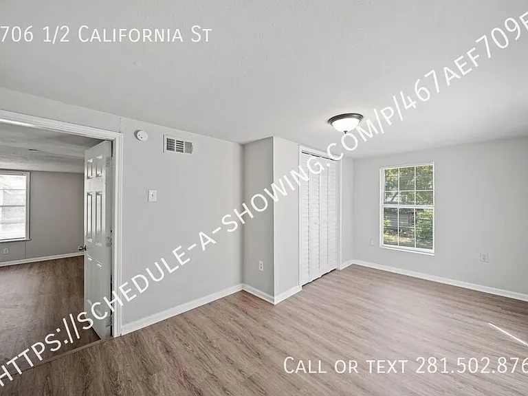 1706 1/2 California St — Photo 6