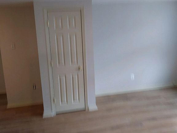 Coat closet