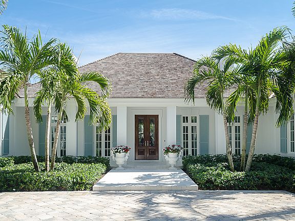 2nd image of 741 Shady Lake Ln