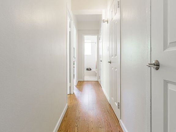 4th image of 10 E 138th St APT 11B