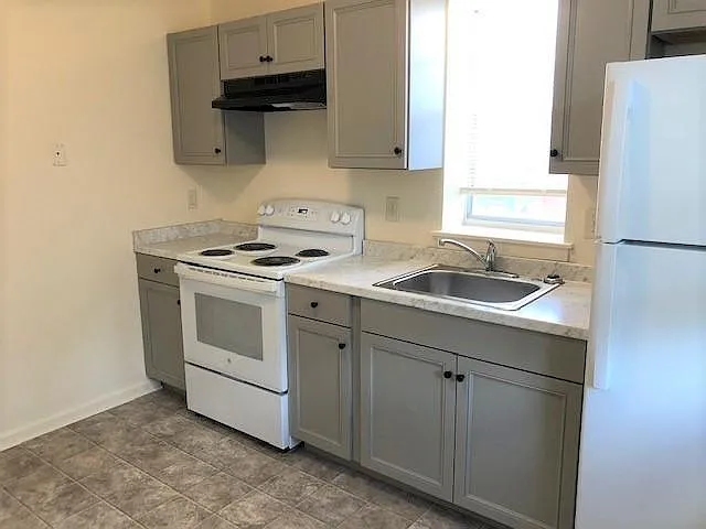 2 bed, $1,375 — Photo 2