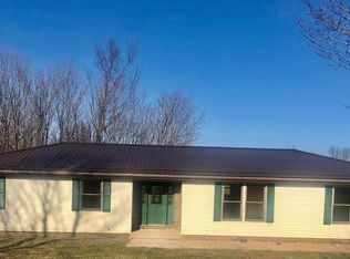 15080 S Perry Rd, Laurelville, OH 43135