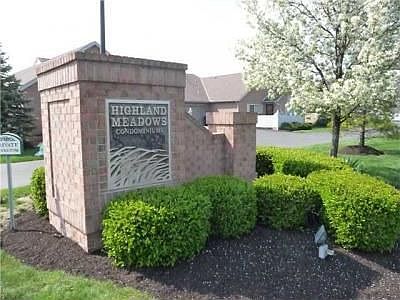 2nd image of 4984 Meadow Run Dr