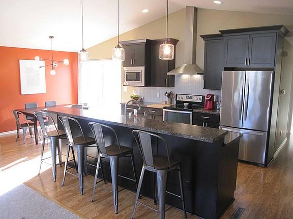 2nd image of 2219 Poch Ave