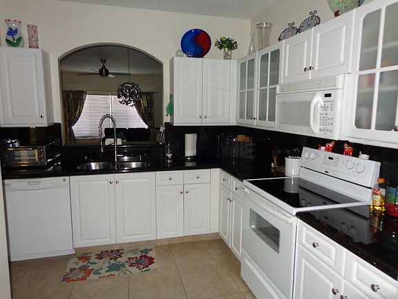 2nd image of 1079 SW 42nd Way