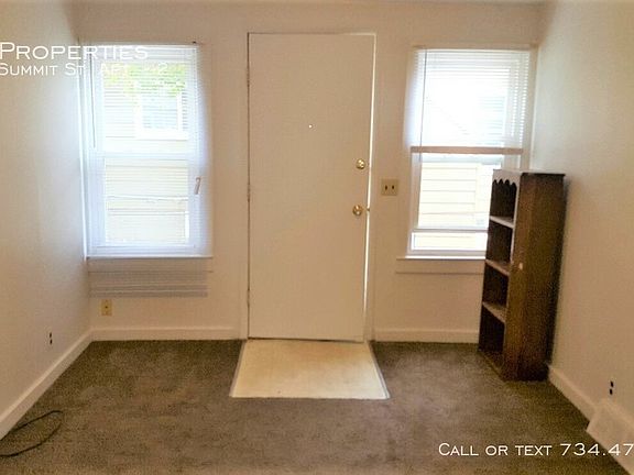 3rd image of 214 N Summit St APT 2