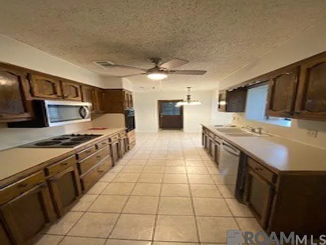 13848 Cypress Ridge Ave — Photo 7