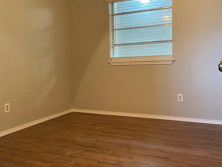5512 S Karen St — Photo 14