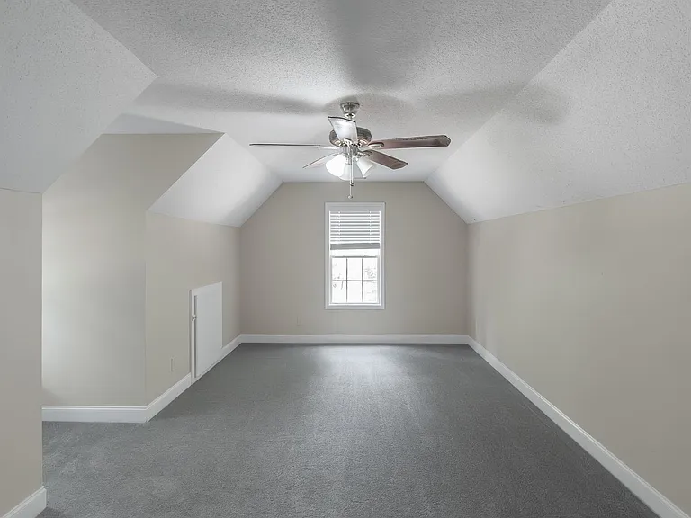 105 Bradford Pl — Photo 23