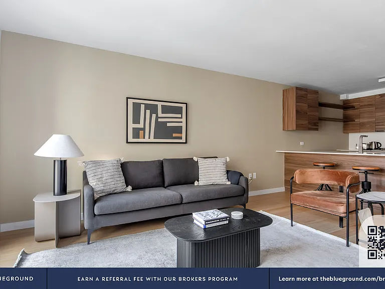 171 Suffolk St #6F — Photo 3