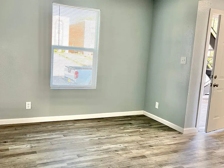 11117 Senac Pl NE — Photo 3