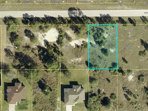 996 Gleason St, Lehigh Acres, FL 33974