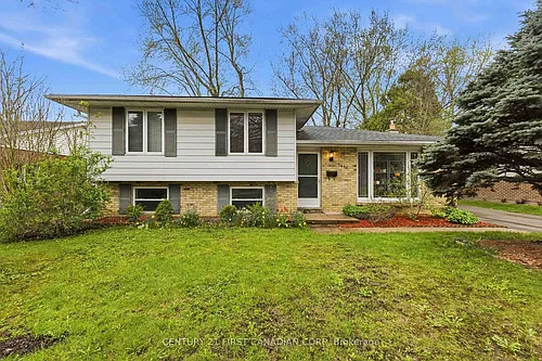 1412 Stoneybrook Cres Photo 1