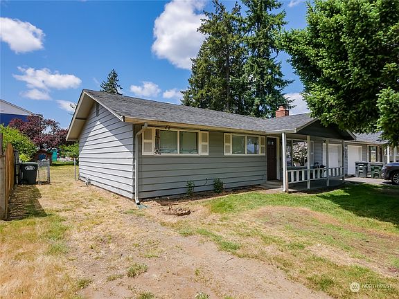 4th image of 309 Choker Street SE #A/B