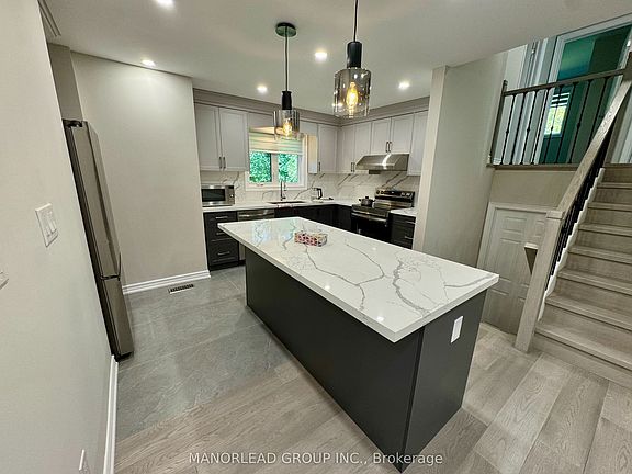 3rd image of 19 Waring Ct