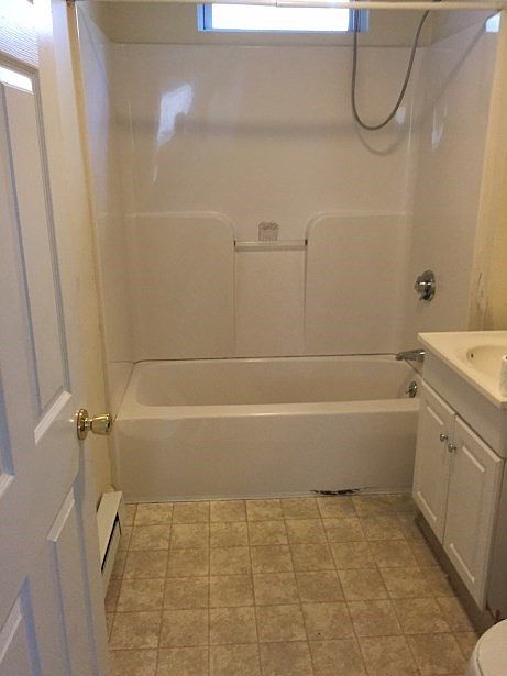 2nd image of 19 Forbes St #1