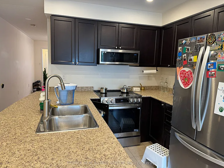 370 Cavanagh Ln — Photo 7