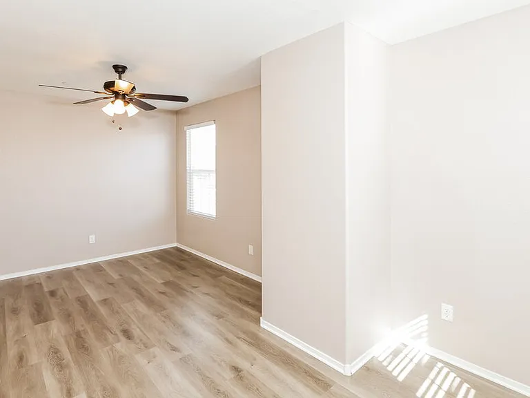967 Wembly Hills Pl — Photo 9