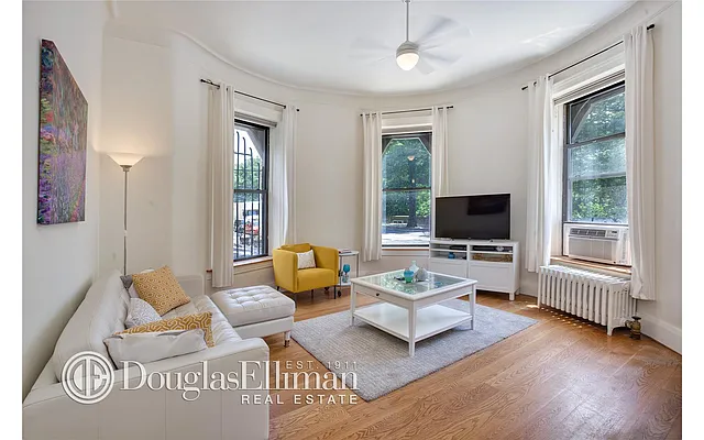 Rented by Douglas Elliman | media 18