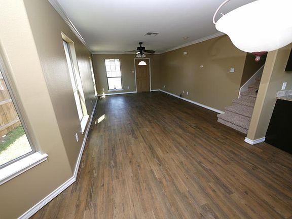 5th image of 7922 Rock Crest Dr