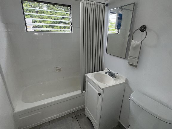 3rd image of 12767 Caswell Ave #3