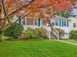 11 Arbor Dr, Norwalk, CT 06854