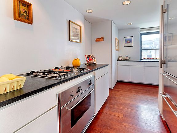 5th image of 530 E 72nd St APT 14E