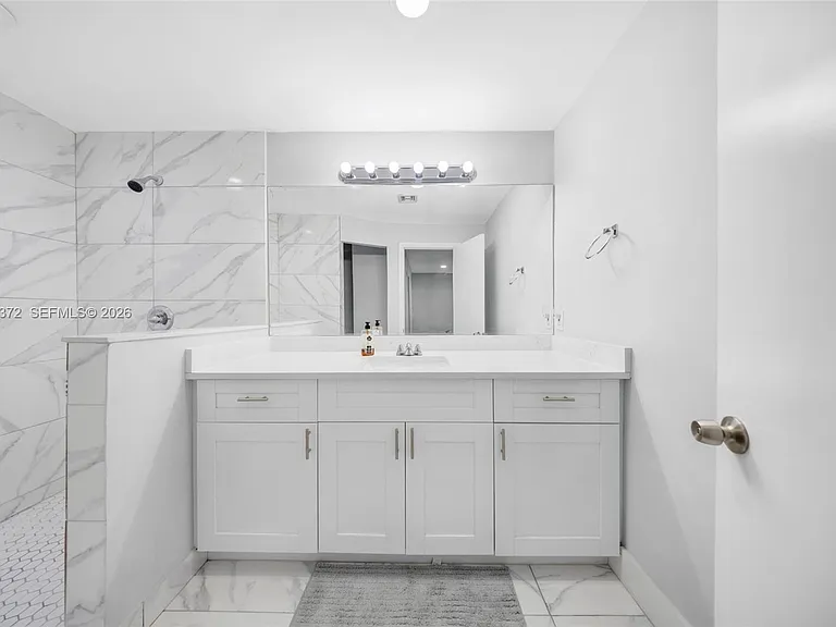 6637 NW 181st Ln #6637 — Photo 17