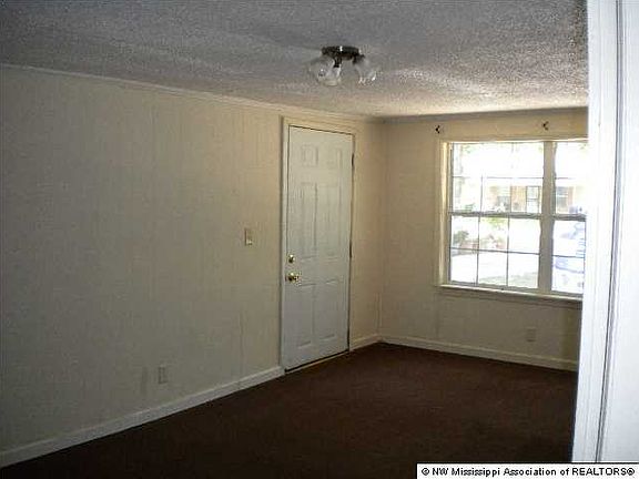 3rd image of 8096 Elmbrook Dr