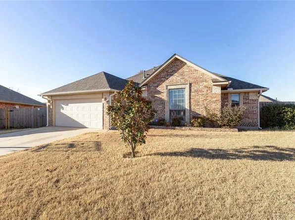 920 SW 38th St, Moore, OK 73160
