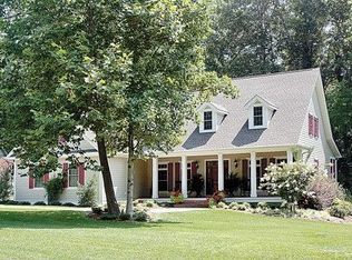 46 Linda Ann Dr, Flat Rock, NC 28731