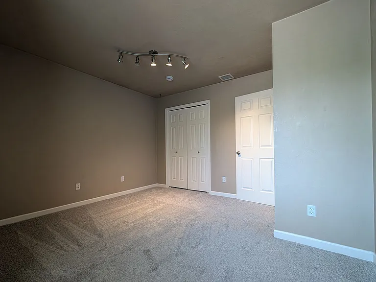 3623 Kendra St — Photo 23