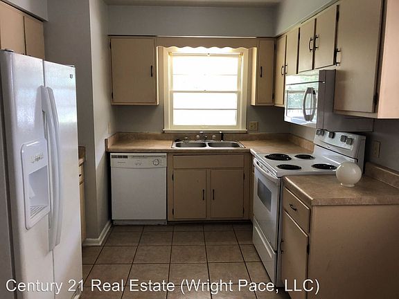 2nd image of 1503 Garland Dr