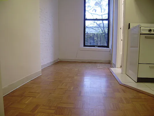 Rented by DSA Realty | media 13