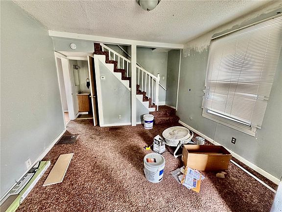2nd image of 946 Sherman Ave