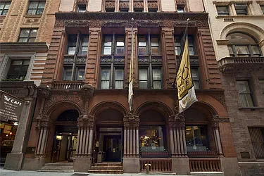 Rented by Nest Seekers International