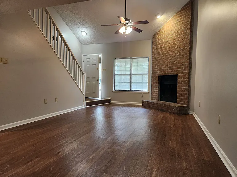 140 Windmill Ln — Photo 7