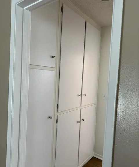 Claridge House Apartments — Photo 4