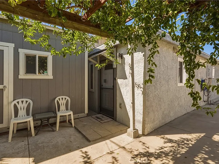 5862 Beck Ave #1/2 — Photo 4