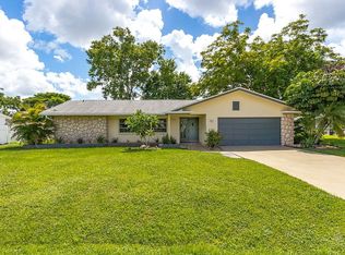 530 Sanford Dr, Fort Myers, FL 33919