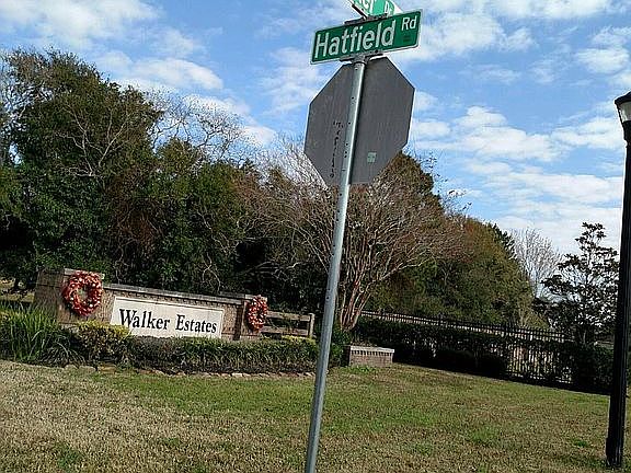 3rd image of 5607 Walker Dr