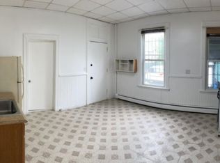 681 S 17th St #1, Newark, NJ 07103