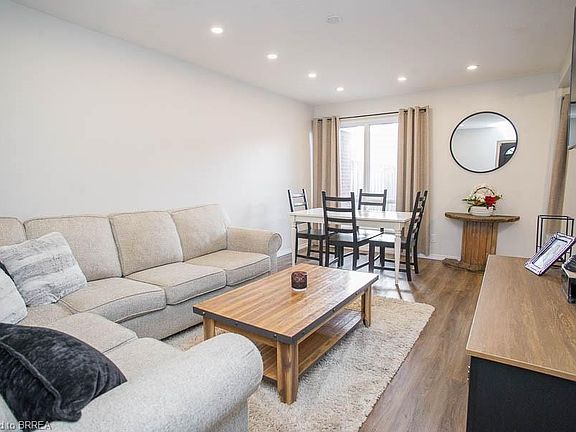 3rd image of 273 Elgin St #52