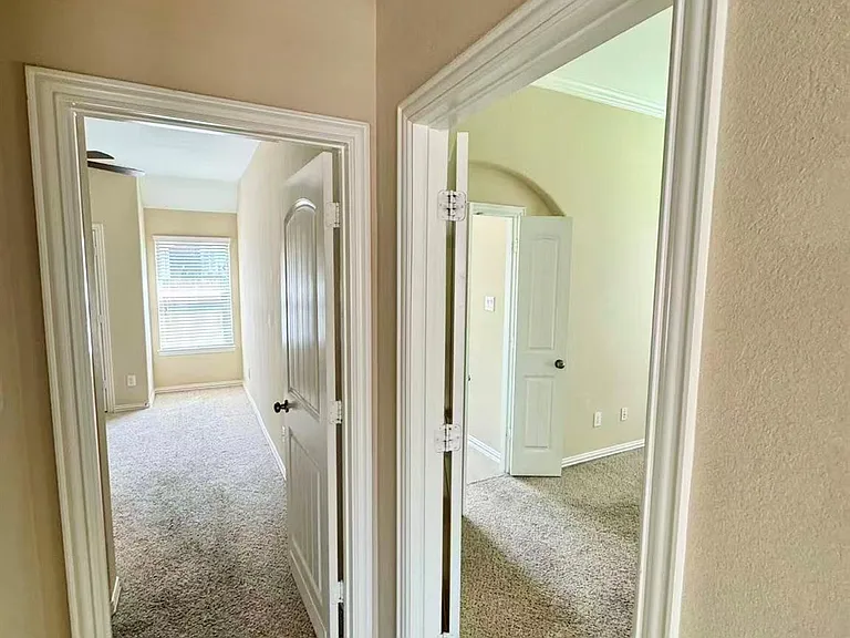 11015 Walts Run Ln — Photo 15