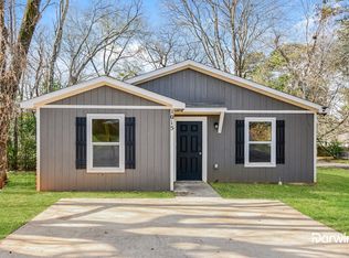 1015 N 3rd St, Longview, TX 75601