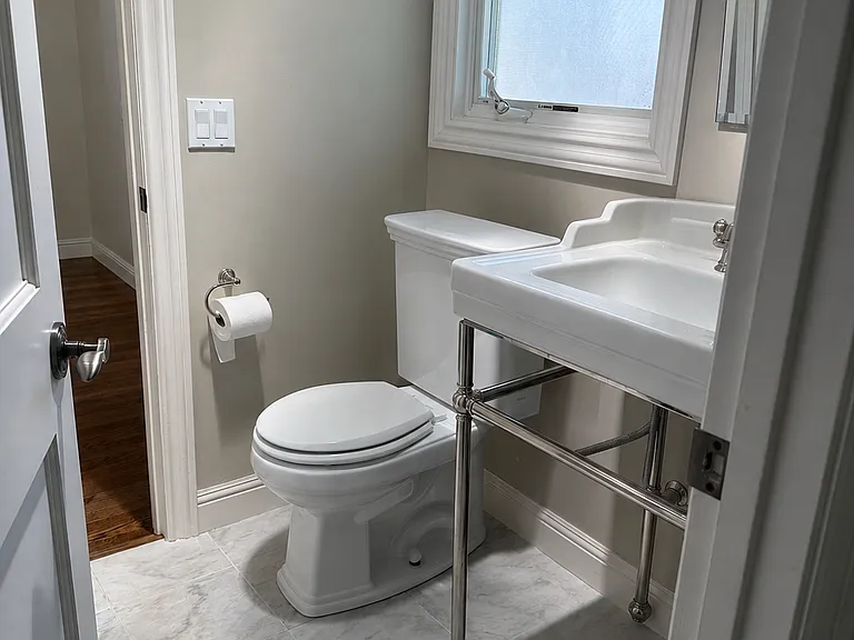 Bathroom 1&2