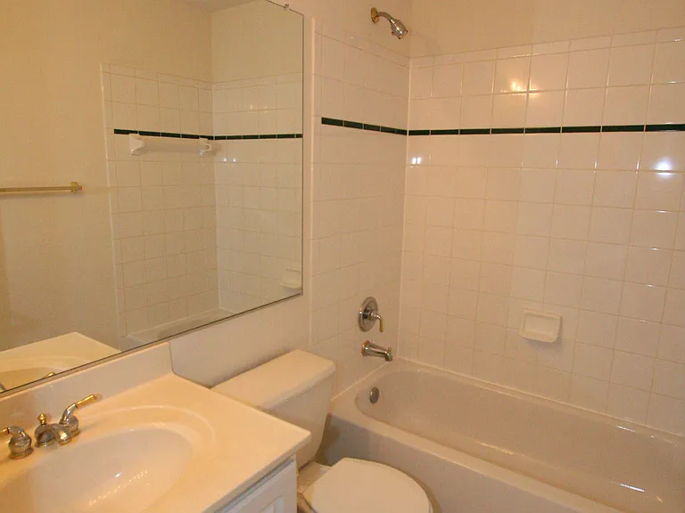 46164 Aisquith Ter — Photo 11